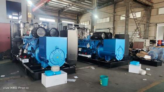1000KW Weichai Diesel Generator Set 50Hz Wattak Alternator with Synchronization Panel