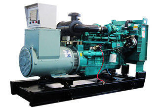 625KVA YUCHAIのディーゼル発電機セットは、相互の冷却の開いたタイプ ディーゼル発電機に水をまきます
